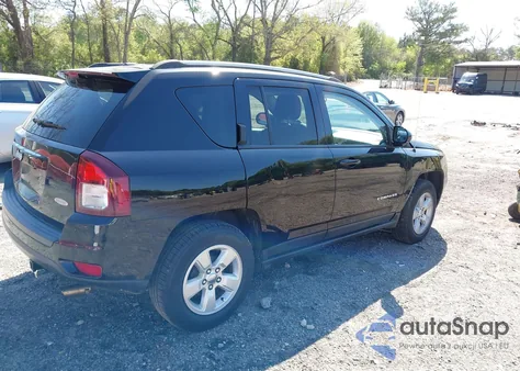 2015 Jeep Compass Latitude z USA, uszkodzony, nr VIN 1C4NJCEA6FD401723